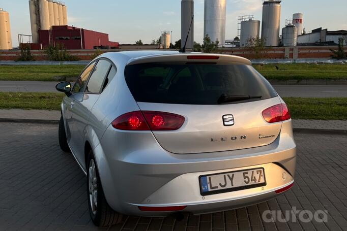 SEAT Leon 2 generation [restyling] Hatchback