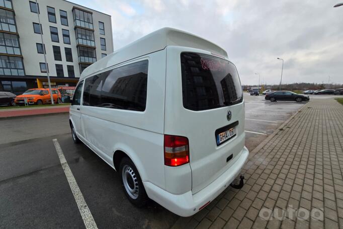 Volkswagen Transporter T5 Minivan 4-doors