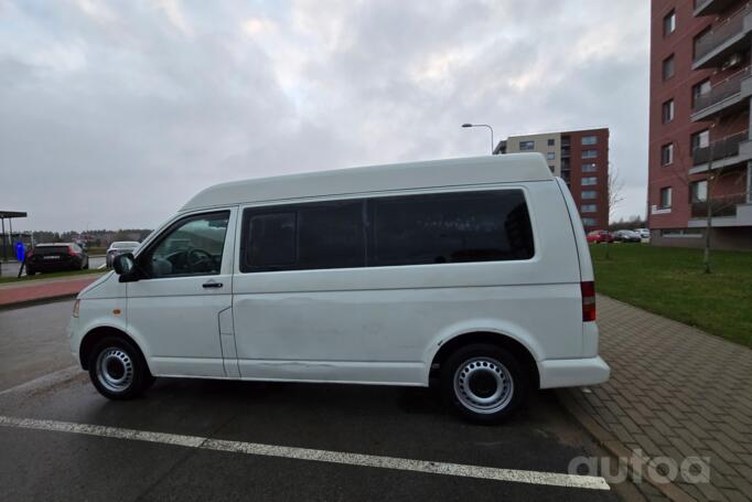 Volkswagen Transporter T5 Minivan 4-doors