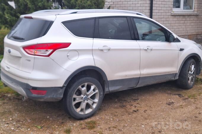 Ford Kuga 2 generation Crossover