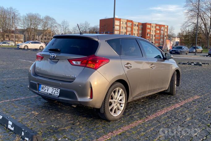 Toyota Auris 2 generation Hatchback 5-doors