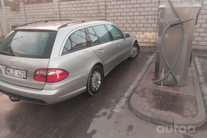 Mercedes-Benz E-Class W211/S211 wagon 5-doors