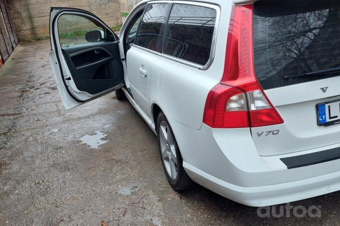 Volvo V70 3 generation wagon