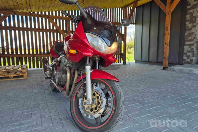 Suzuki GSF600S