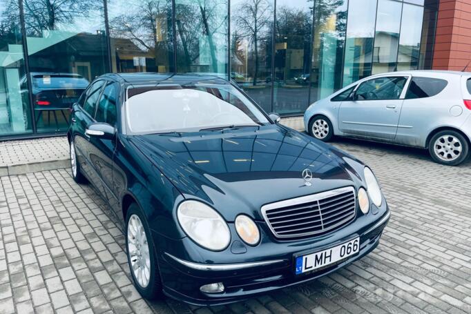 Mercedes-Benz E-Class W211 Sedan