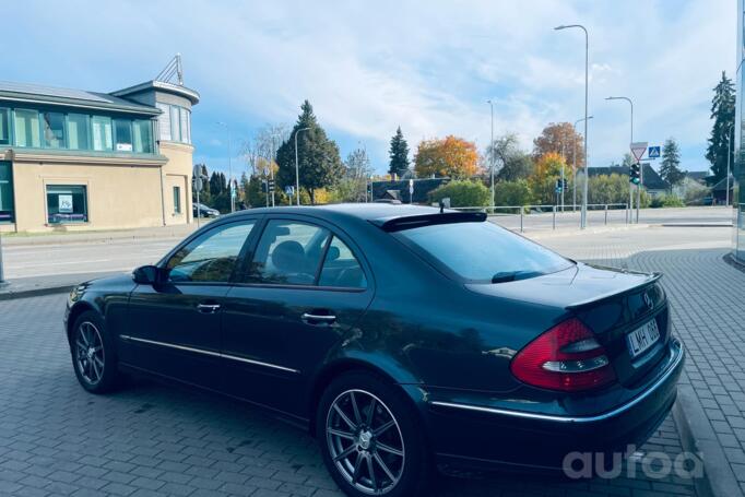 Mercedes-Benz E-Class W211 Sedan