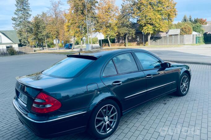 Mercedes-Benz E-Class W211 Sedan