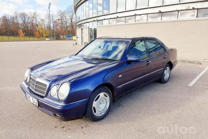 Mercedes-Benz E-Class W210 Sedan