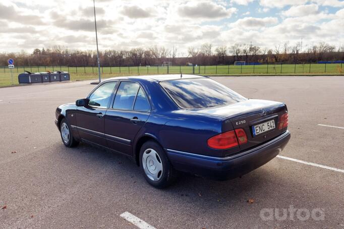 Mercedes-Benz E-Class W210 Sedan