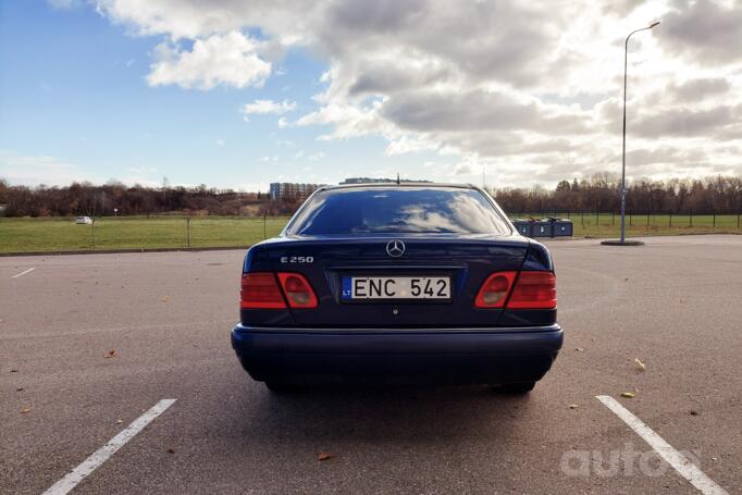 Mercedes-Benz E-Class W210 Sedan