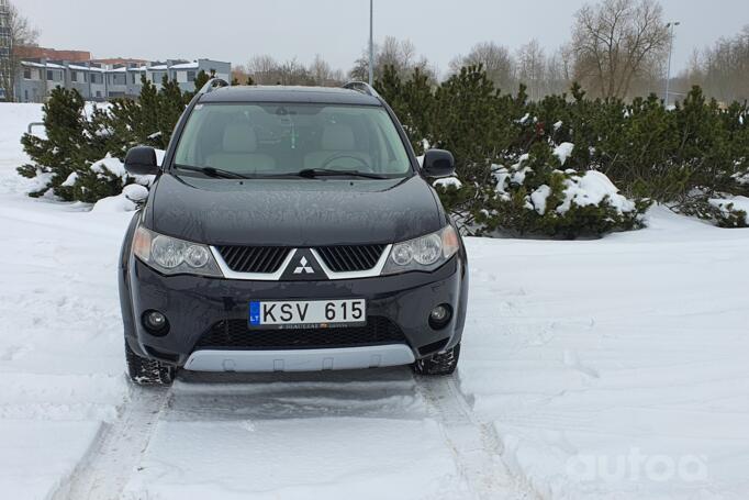 Mitsubishi Outlander 2 generation