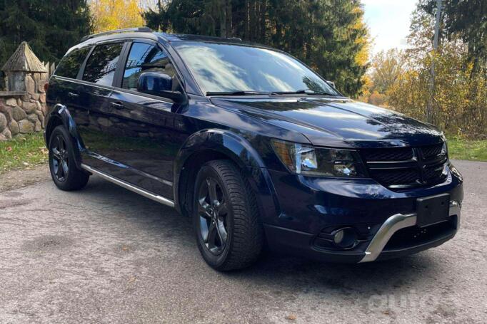 Dodge Journey 1 generation [restyling] Crossover