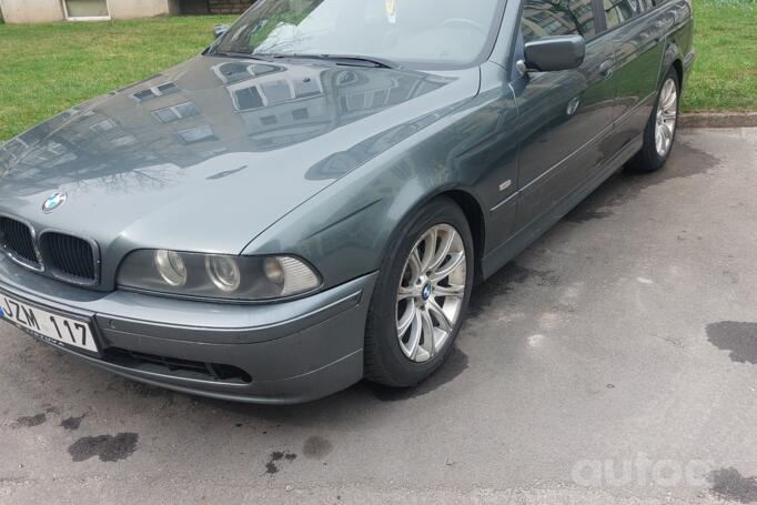 BMW 5 Series E39 Touring wagon