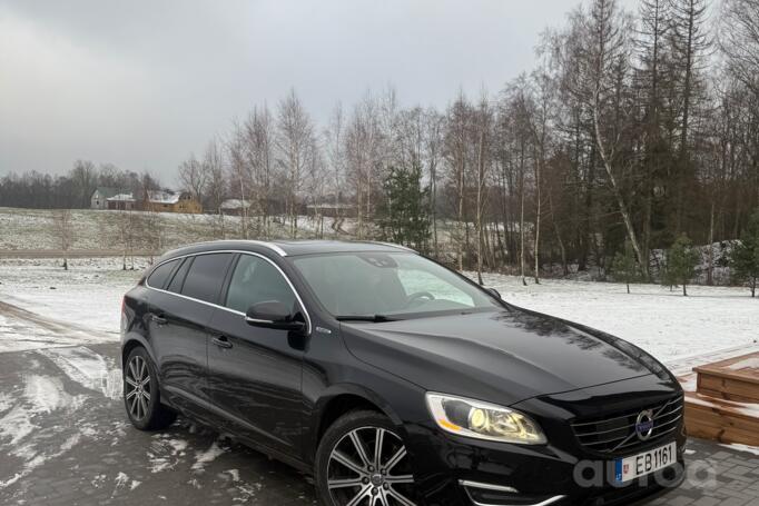 Volvo V60 1 generation [restyling] wagon 5-doors