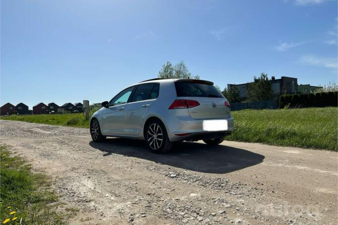 Volkswagen Golf 7 generation Hatchback 5-doors