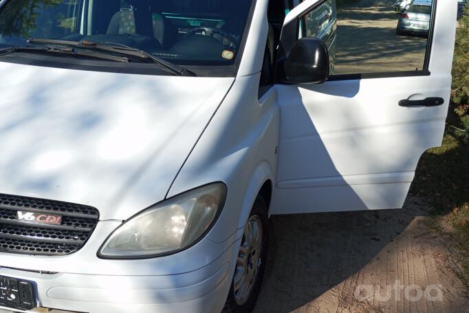 Mercedes-Benz Vito W639 Minivan 4-doors