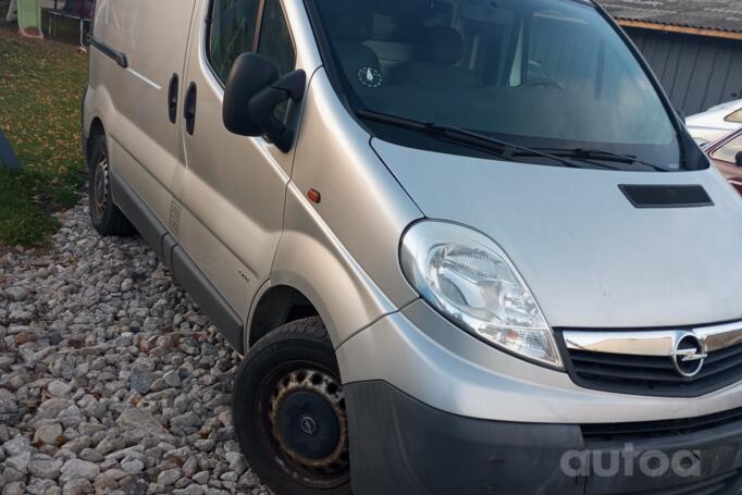 Opel Vivaro A [restyling] Combi minivan 4-doors