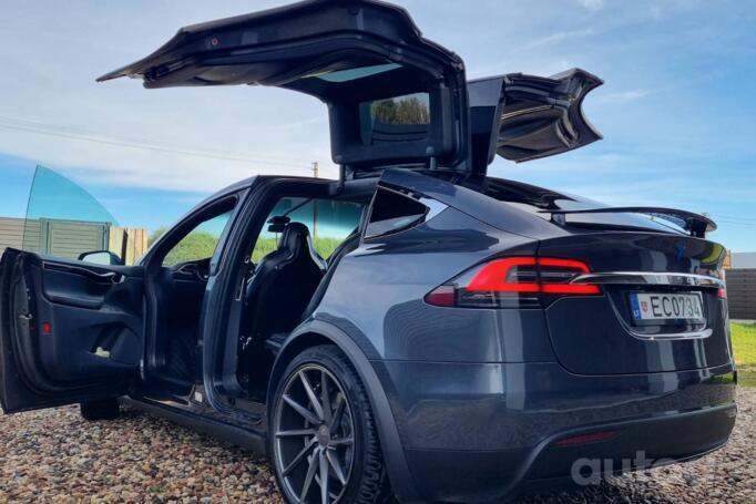 Tesla Model X 1 generation Crossover