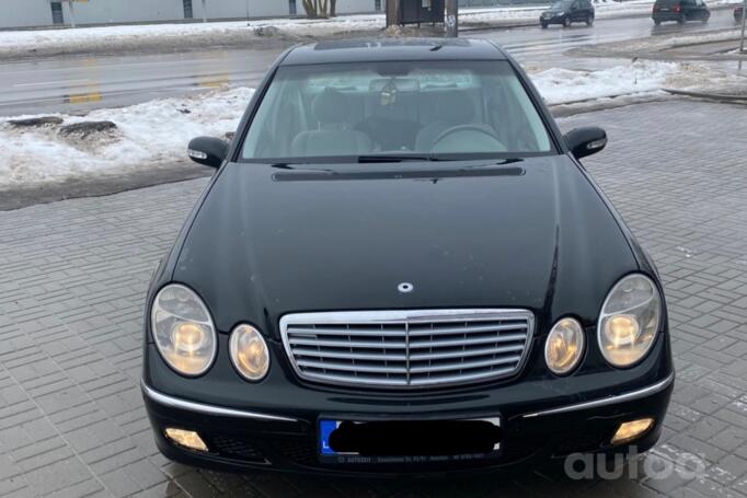 Mercedes-Benz E-Class W211 Sedan
