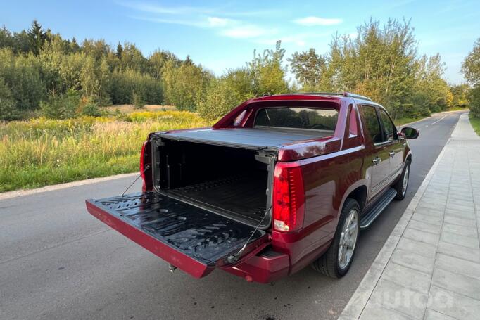 Cadillac Escalade 3 generation SUV