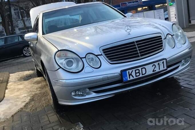 Mercedes-Benz E-Class W211 Sedan