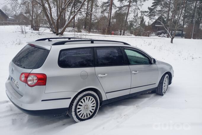 Volkswagen Passat B6 wagon 5-doors