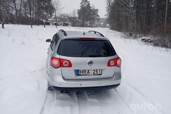 Volkswagen Passat B6 wagon 5-doors