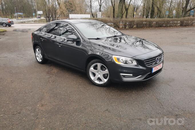 Volvo S60 2 generation [restyling] Sedan 4-doors