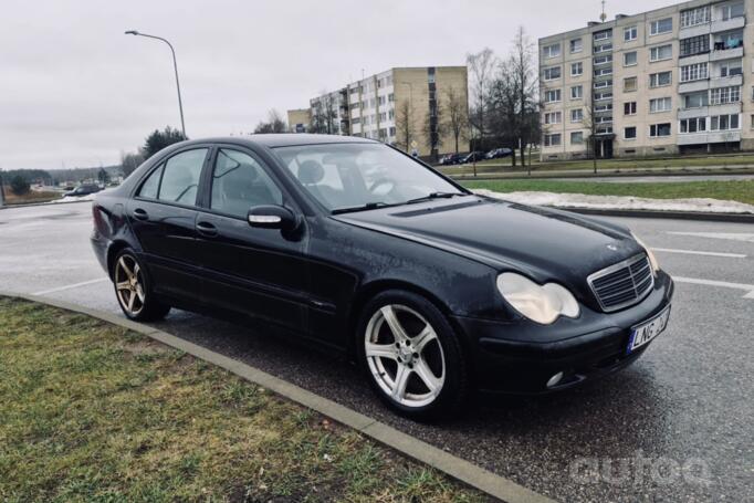 Mercedes-Benz C-Class W203/S203/CL203 Sedan