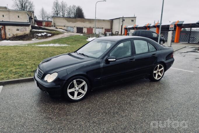 Mercedes-Benz C-Class W203/S203/CL203 Sedan