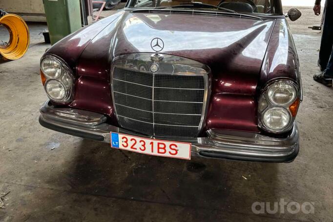 Mercedes-Benz W108 1 generation