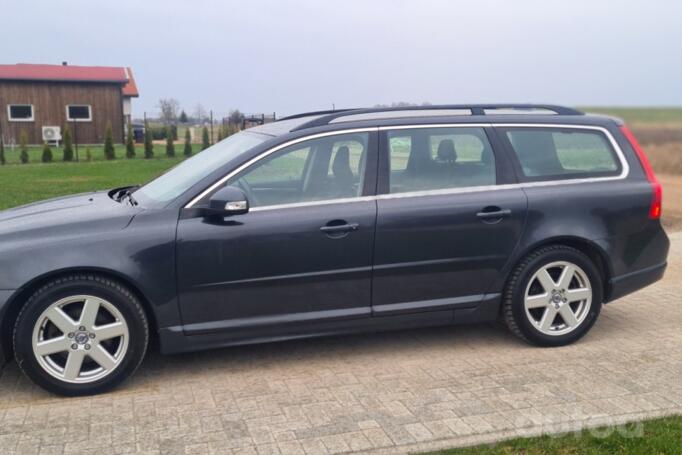 Volvo V70 3 generation wagon