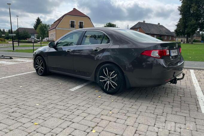 Honda Accord 8 generation Sedan 4-doors