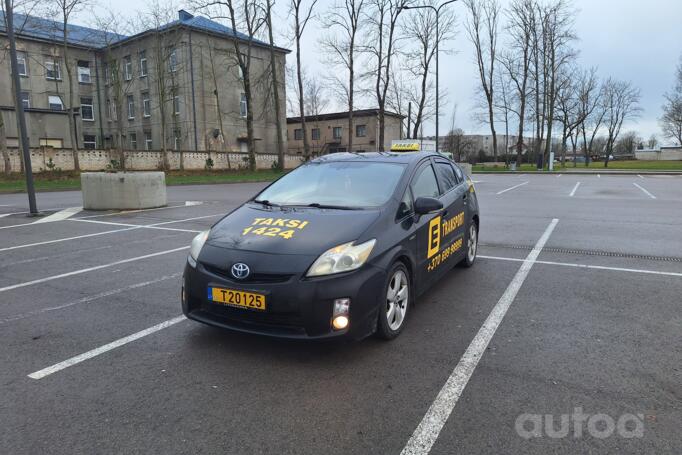 Toyota Prius 3 generation Hatchback 5-doors