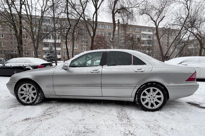 Mercedes-Benz S-Class W220 [restyling] Sedan 4-doors