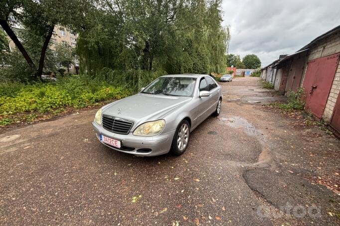 Mercedes-Benz S-Class W220 [restyling] Sedan 4-doors