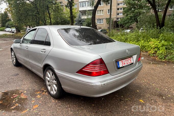 Mercedes-Benz S-Class W220 [restyling] Sedan 4-doors