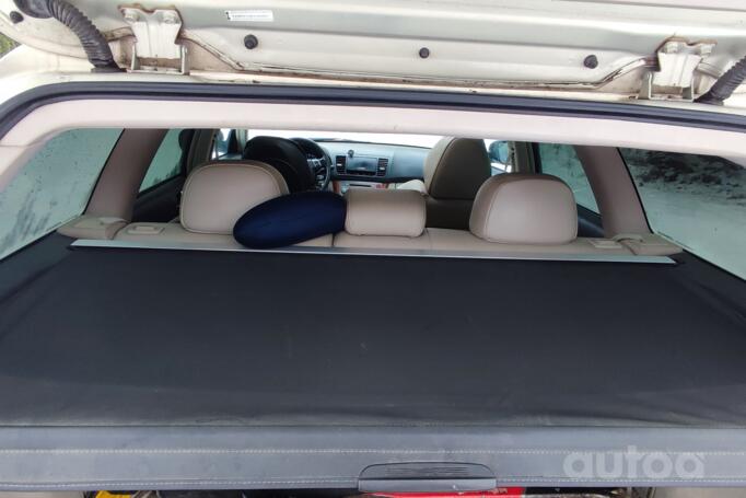 Subaru Outback 3 generation wagon