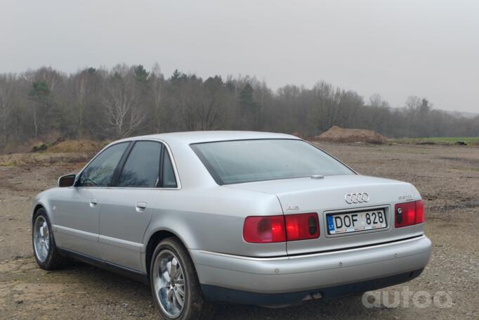 Audi A8 D2/4D [restyling] Sedan 4-doors