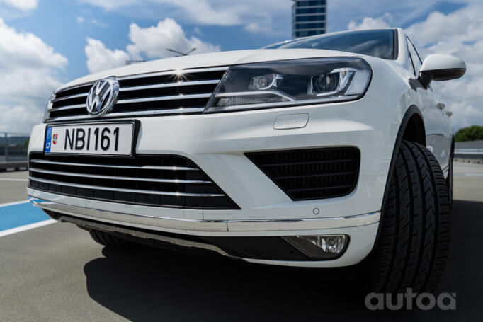 Volkswagen Touareg 2 generation [restyling] Crossover