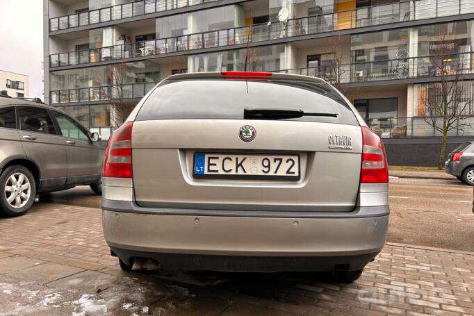 Skoda Octavia 2 generation Combi wagon 5-doors