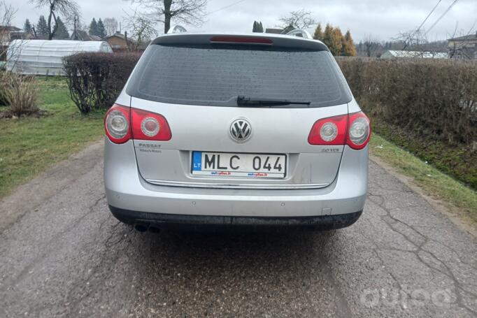 Volkswagen Passat B6 wagon 5-doors