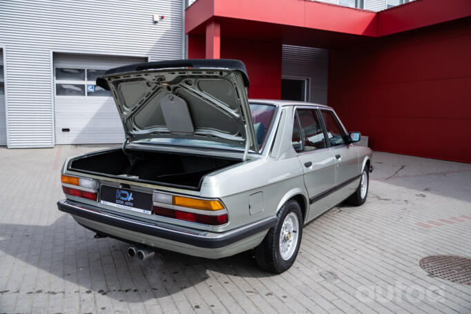 BMW 5 Series E28 Sedan