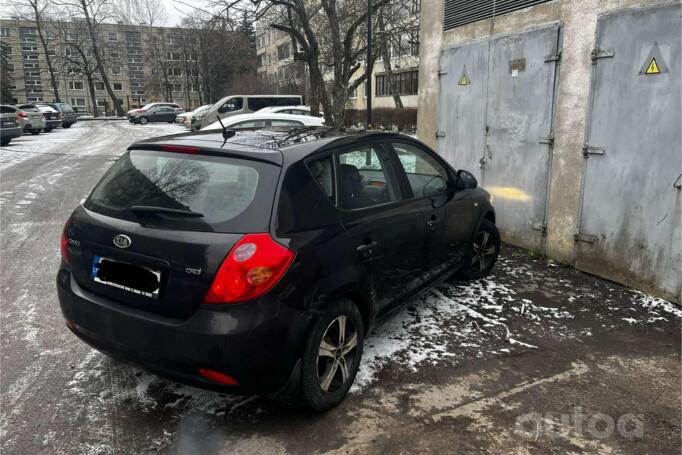 Kia Cee'd 1 generation Hatchback 5-doors