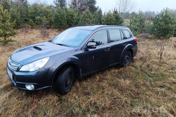 Subaru Outback 4 generation wagon