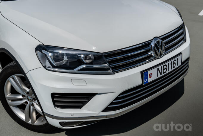 Volkswagen Touareg 2 generation [restyling] Crossover