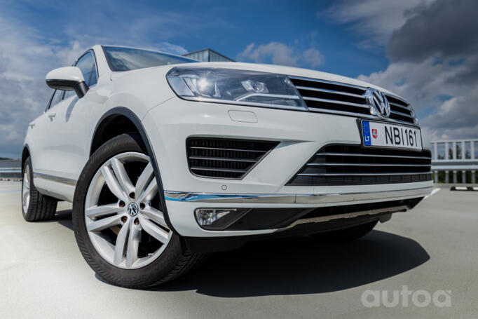 Volkswagen Touareg 2 generation [restyling] Crossover