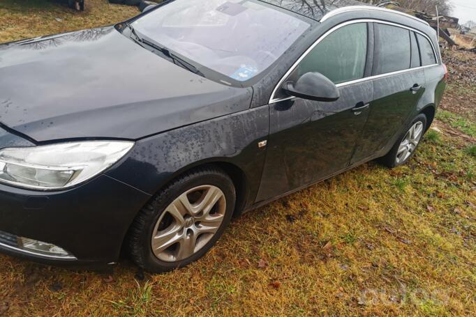 Opel Insignia A Sports Tourer wagon 5-doors