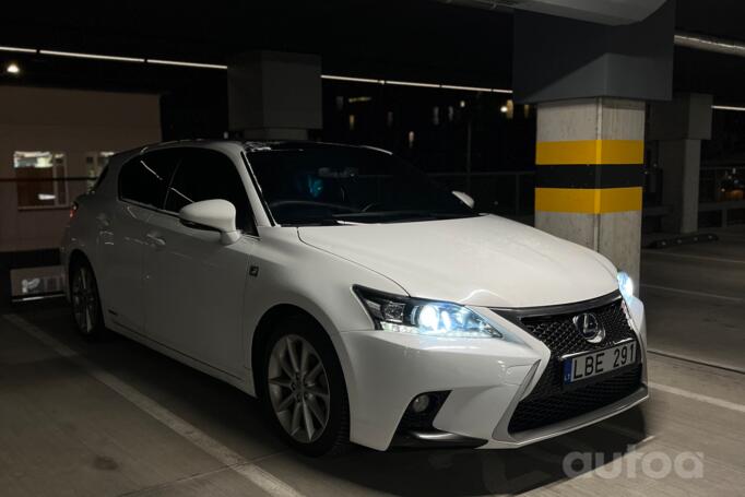 Lexus CT 1 generation [restyling] Hatchback 5-doors