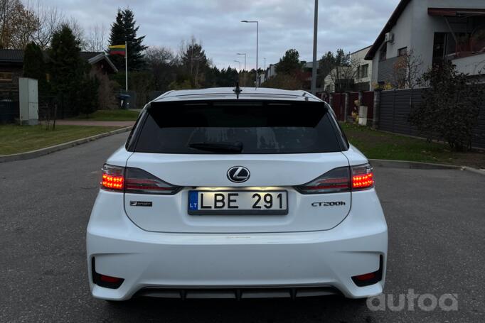 Lexus CT 1 generation [restyling] Hatchback 5-doors